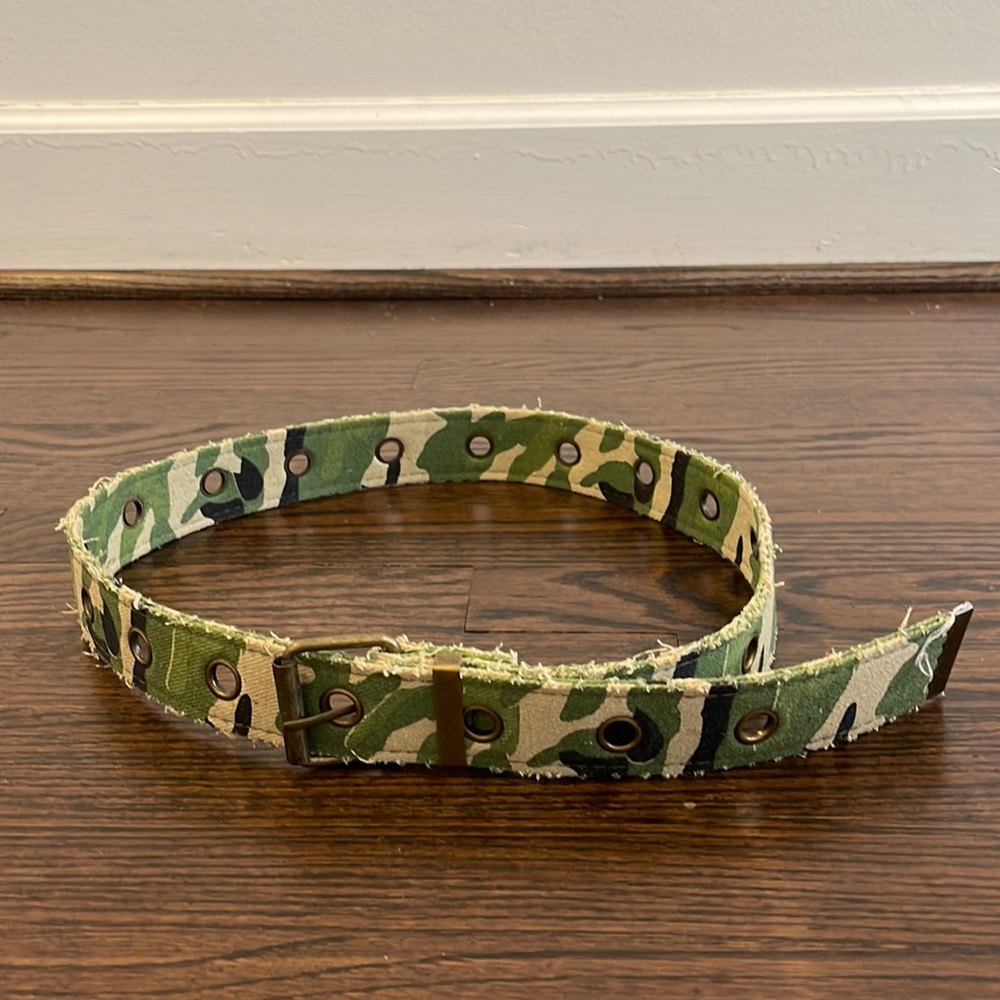 Camouflage belt